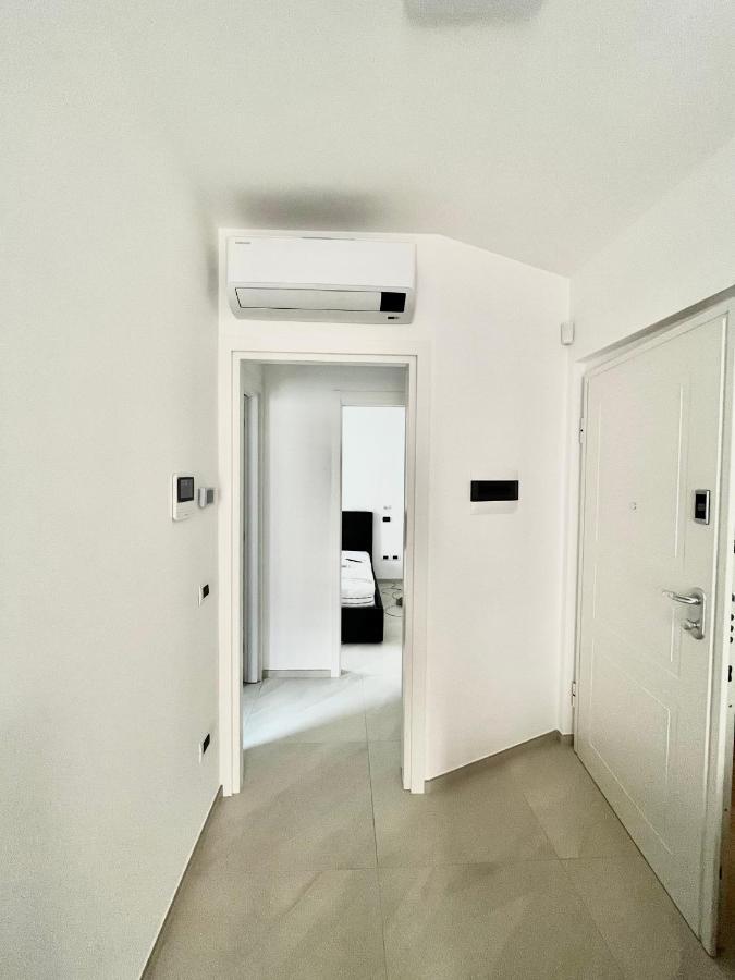 Sun Beach Apartment - New 圣贝内代托-德尔特龙托 外观 照片
